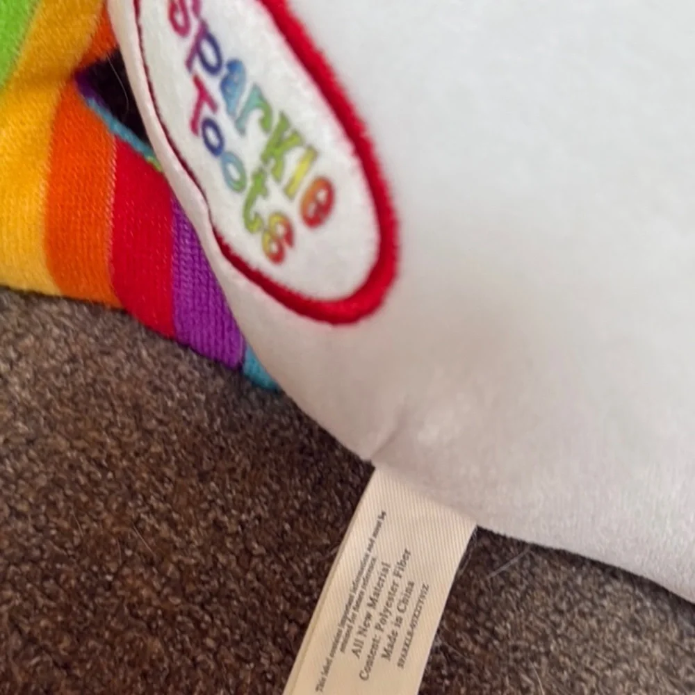 “Sparkle Toots - The Original Farting Unicorn” Talking White Plush Toy - Picture 4 of 8